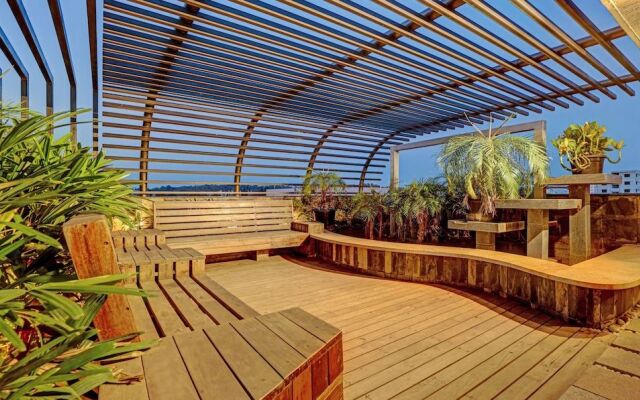 Treebo Trend Ample Transit