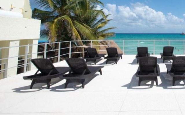 Playa Maya by MIJ - Beachfront Hotel