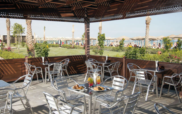 Mirage Aqua Park Resort