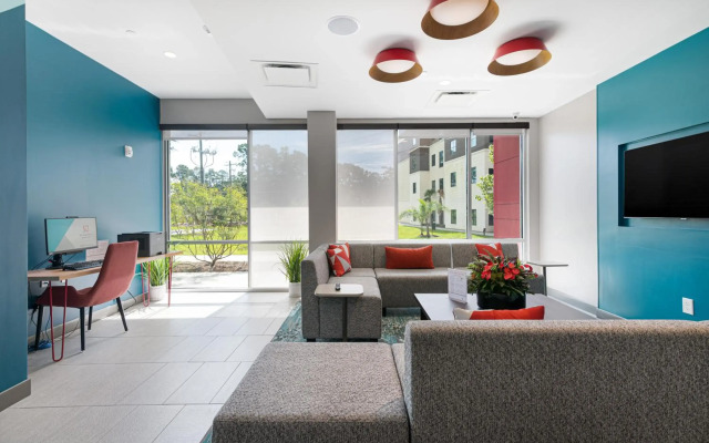 avid hotel Summerville by IHG