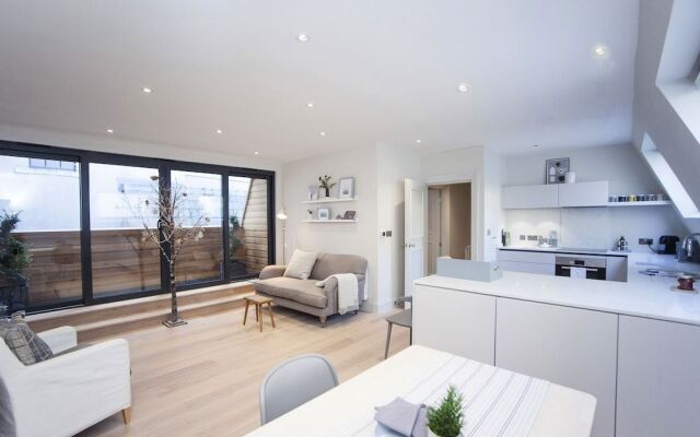 Stylish Wood Street Apartment