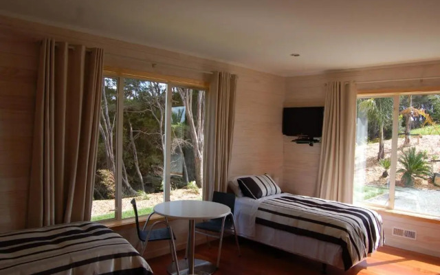 THE SPIRIT OF AGNèS SOREL MANOR