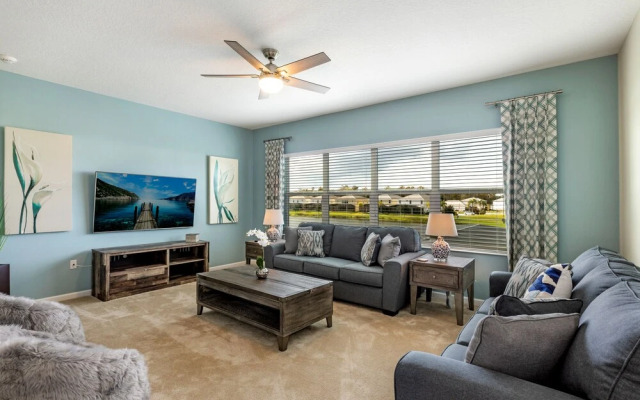 Lake Breeze 6 Bedrooms