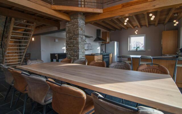 Very spacious house with sauna, spa and countryside views