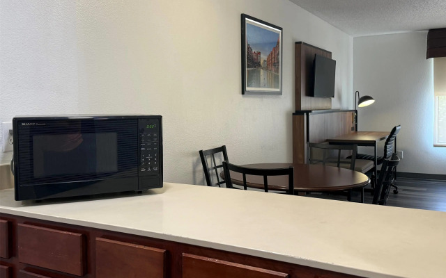 Wingate by Wyndham Indianapolis Airport-Rockville Rd.