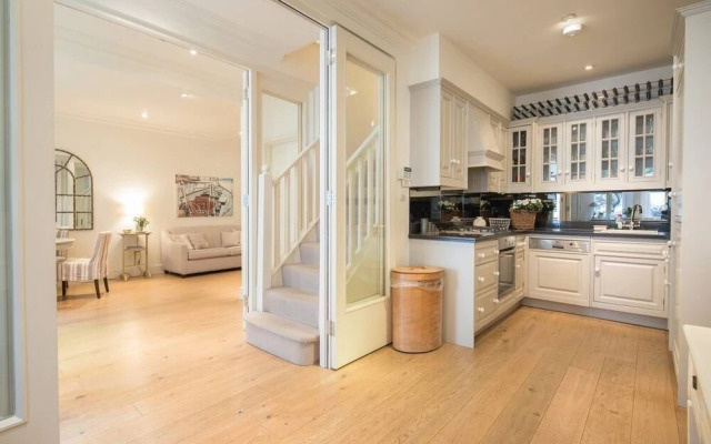 Lovely 3 bedroom house South Kensington