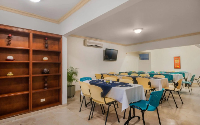 Ayenda 1416 Castellana Real
