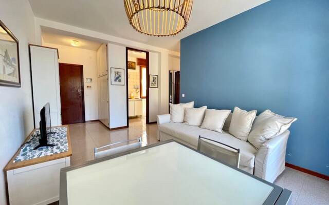 Luxury Apartment in Great Location - Beahost