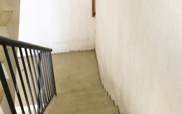 SPOT ON 90112 Semporna Bee Hive - Hostel