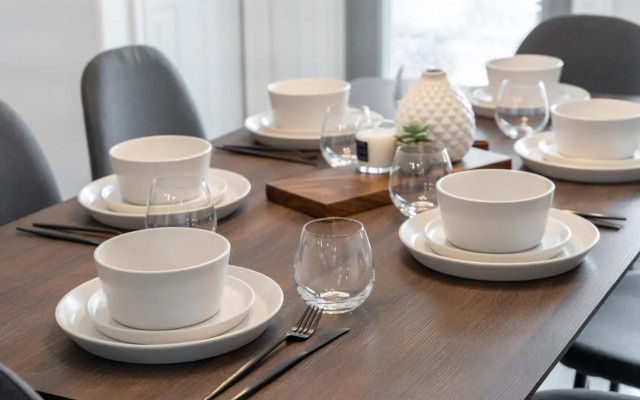 Dino Roar I Sleeps 12 I New