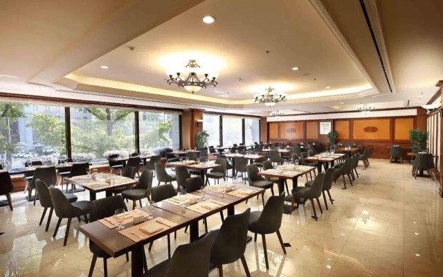 Koreana Hotel