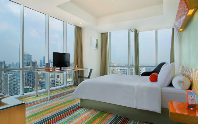 HARRIS Suites fX Sudirman