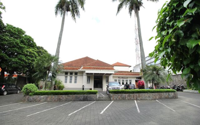 Airy Dago Sabuga Juanda 169 Bandung
