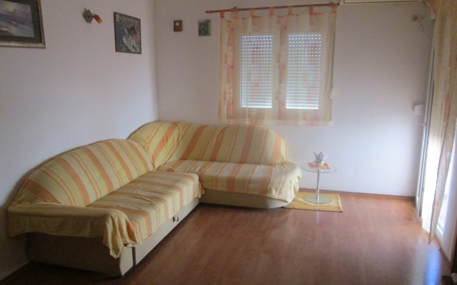 Apartment Danijela - 200 m from beach: Nina  Kastel Stafilic, Riviera Split