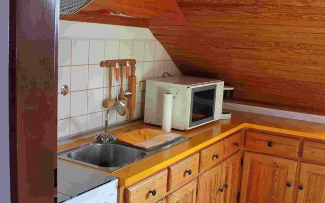 Apartment With 2 Bedrooms In Dahlem, With Furnished Garden And Wifi 5 Km From The Slopes