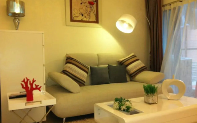 Shenzhen Shengang Apartment Dongmen Branch