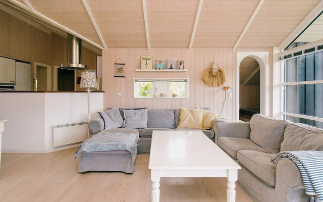 8 Person Holiday Home in Horve-by Traum