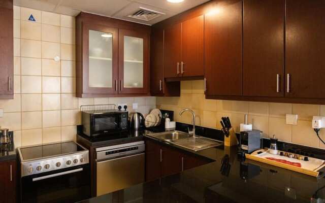 Modern 2BR Oasis with Breathtaking Views