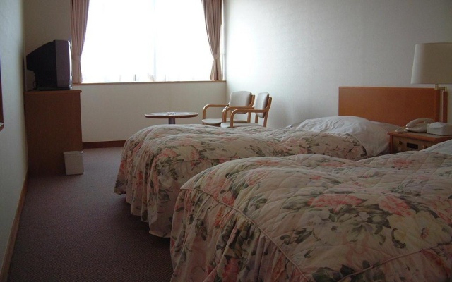 Yu Paradise Sakura – Guest Rooms – Sakura