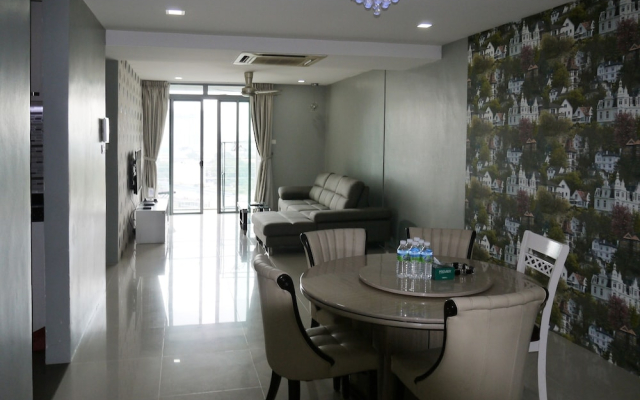 Greensward Suites At Taragon