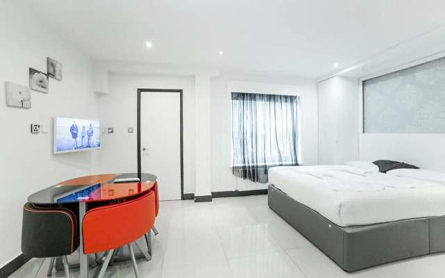 Imperial Court Suites