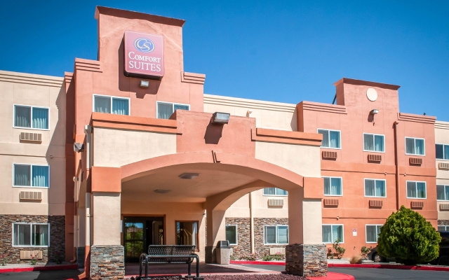 Quality Inn & Suites