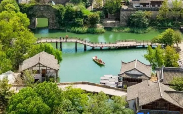 Yanguan Chaolezhicheng Themed Inn – Outside – Jiaxing