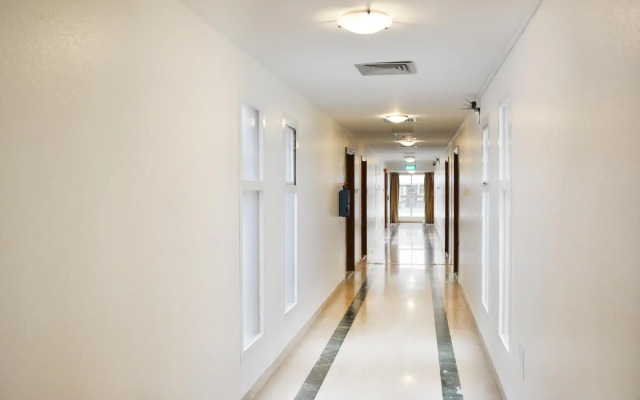 Galaxy Plaza Hotel