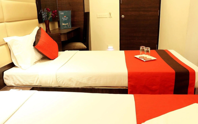 Hotel Crest Inn