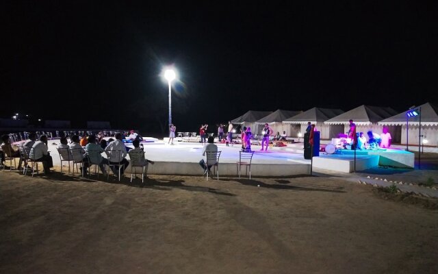 Star desert camp