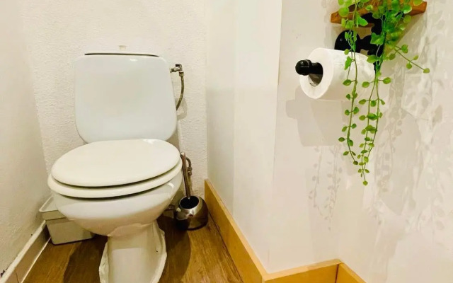 Tunui City Apartment - Quiet & Pool