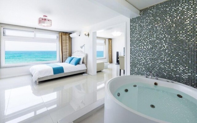 Goseong Coast House Pension