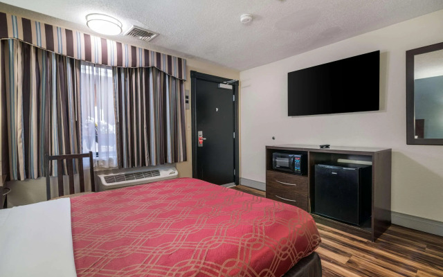 Econo Lodge Boston-Malden