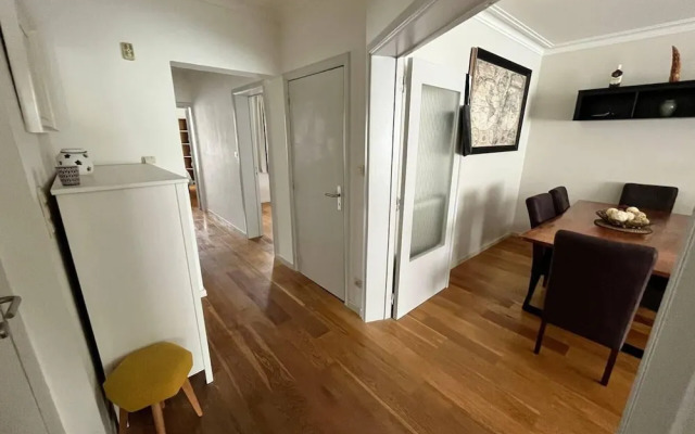 Spacious 2 Bedroom App in the Center With Terrace