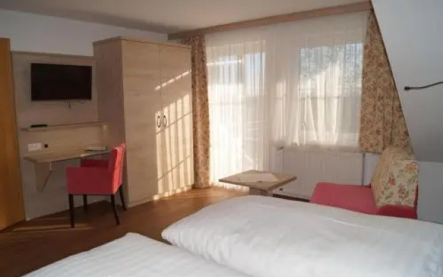 Landhotel Hofgut-Schellenberg