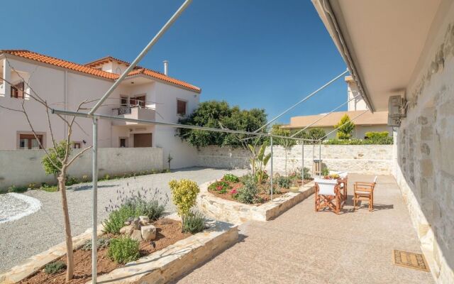 Zeus Traditional House