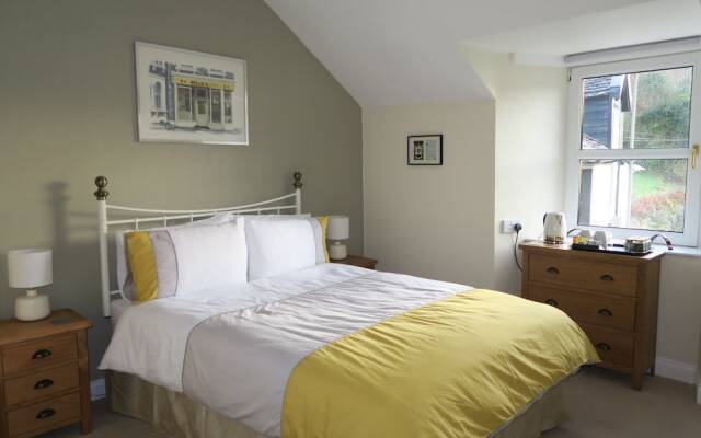 TwoStones B&B & Holiday Cottage