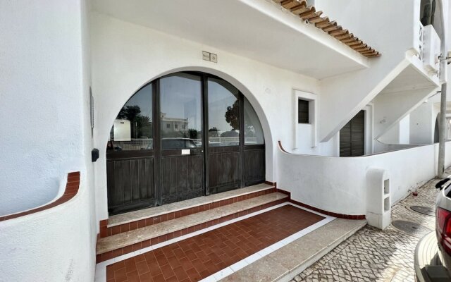 Albufeira Central 3 With Pool by Homing