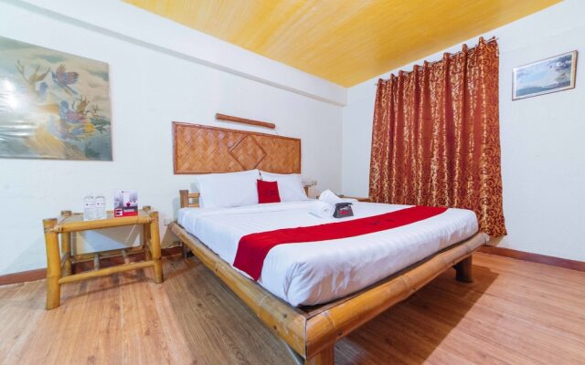 RedDoorz Premium @ Clarkview Angeles City