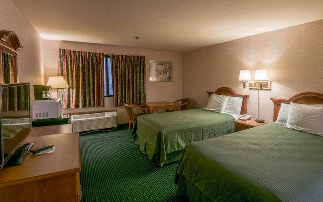 San Bernandino Inn & Suites