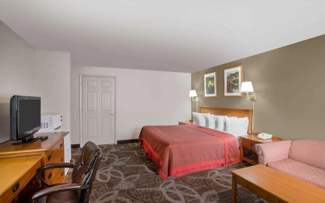 Red Roof Inn PLUS+ Wilmington - Newark