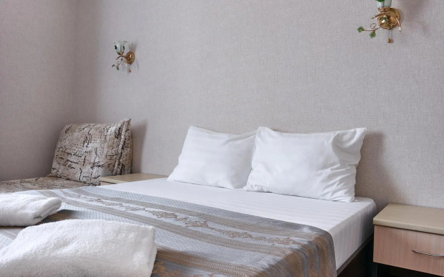 Nostalzhi Guest House