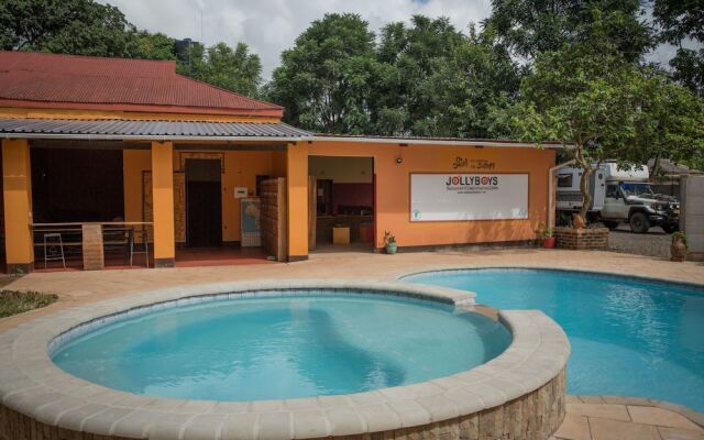 Jollyboys Camp - Hostel