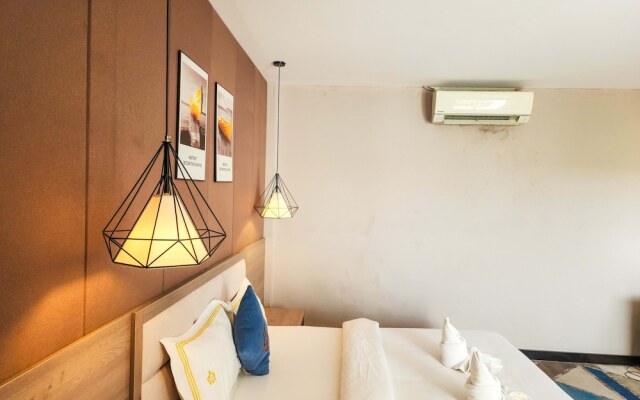 Sunshine Hotel