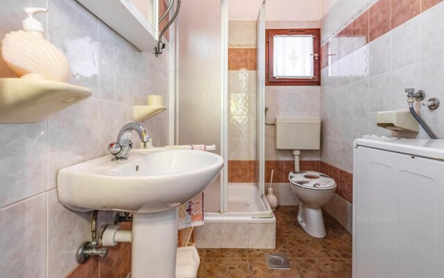 Stunning Home in Fazana With Wifi and 2 Bedrooms