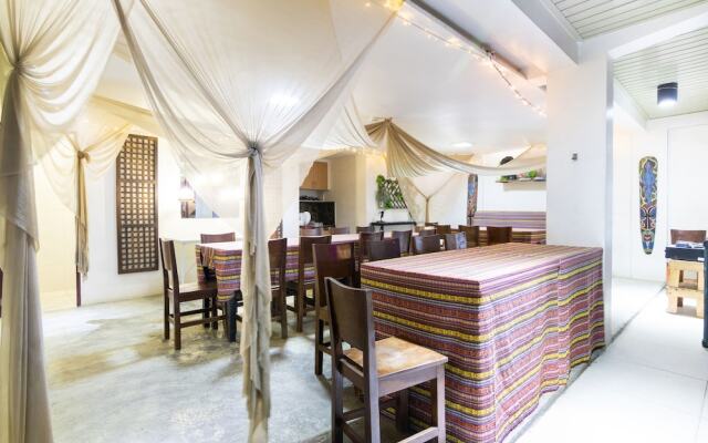 870 Hostel