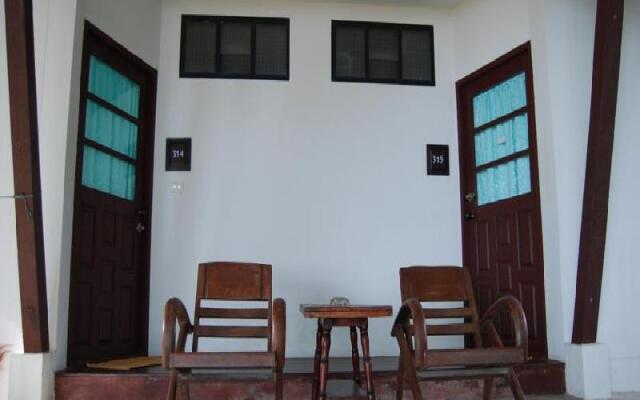 Rose Garden Samui Bungalows