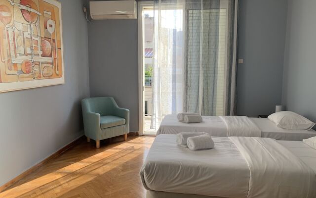 Downtown adorable apartment with Lycabettus view