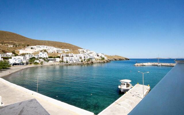 Paradissos Hotel