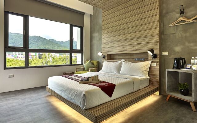 East Runnel Villa - Young